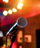 montar un karaoke gratis