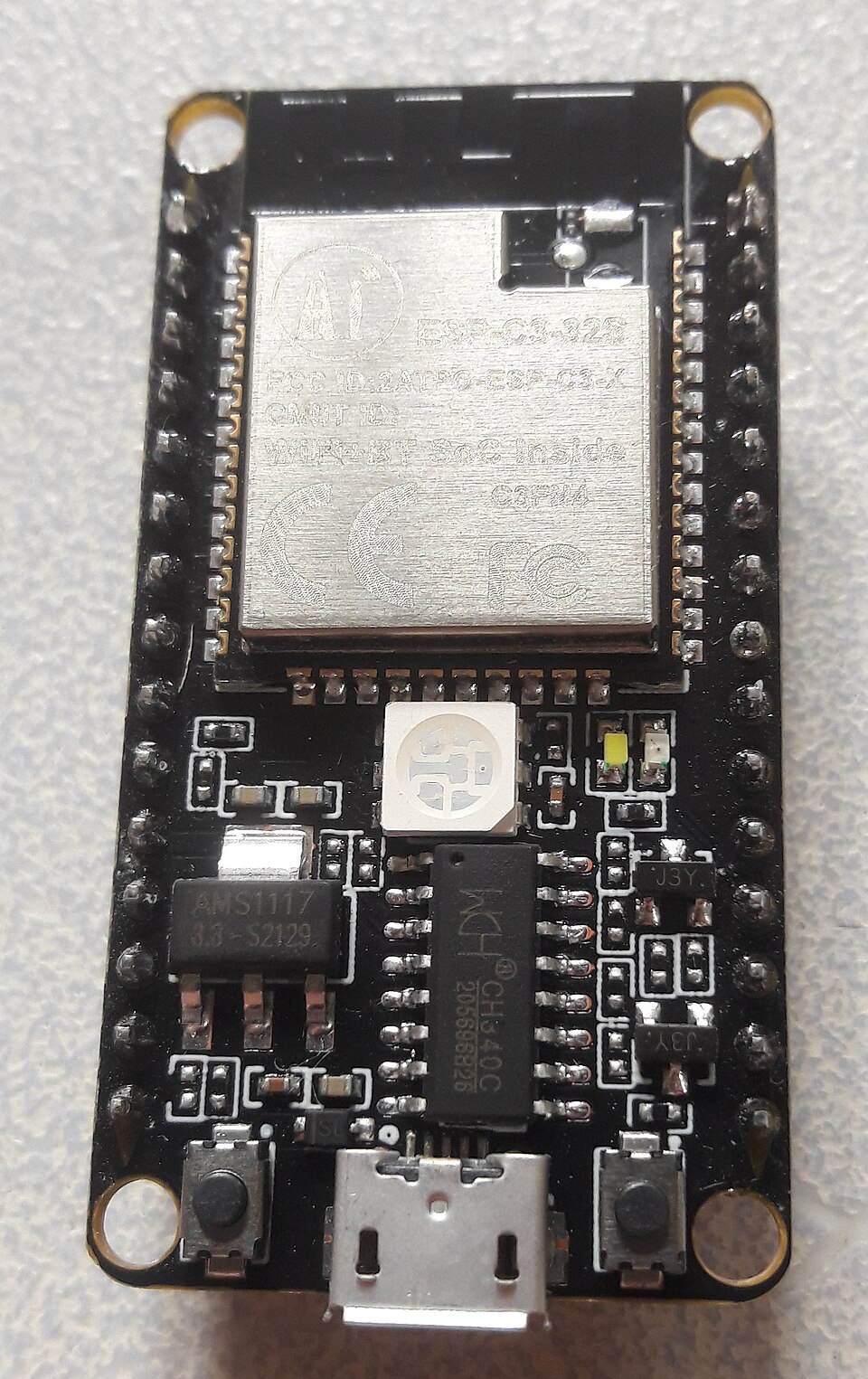 Placa ESP32-C3 como la usada en el sensor de calidad del aire casero