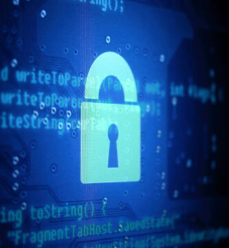 Candado digital representando la seguridad informatica y el hacking etico